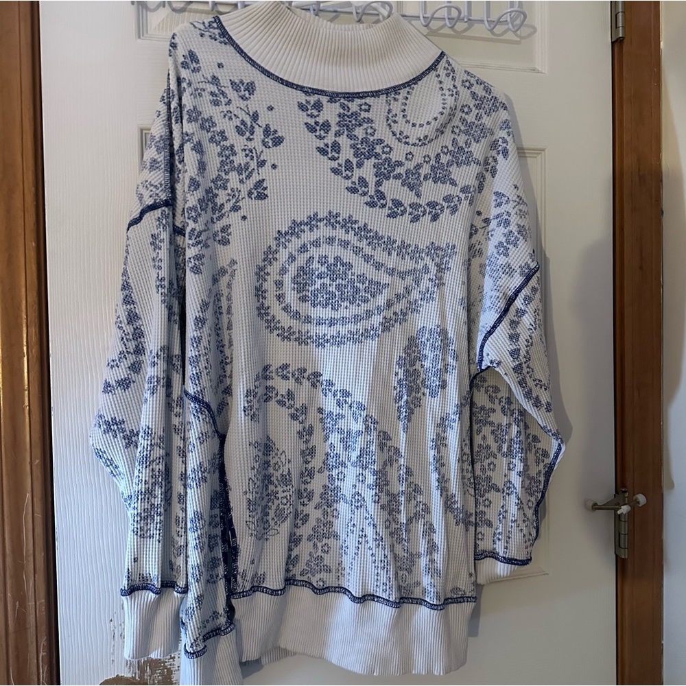 Reverse stitch paisley pullover